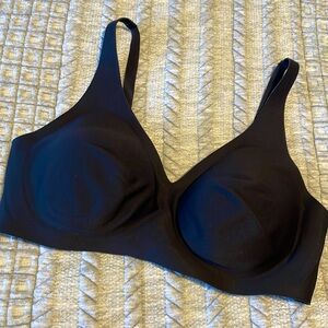 Knix Revolution V-Neck Bra